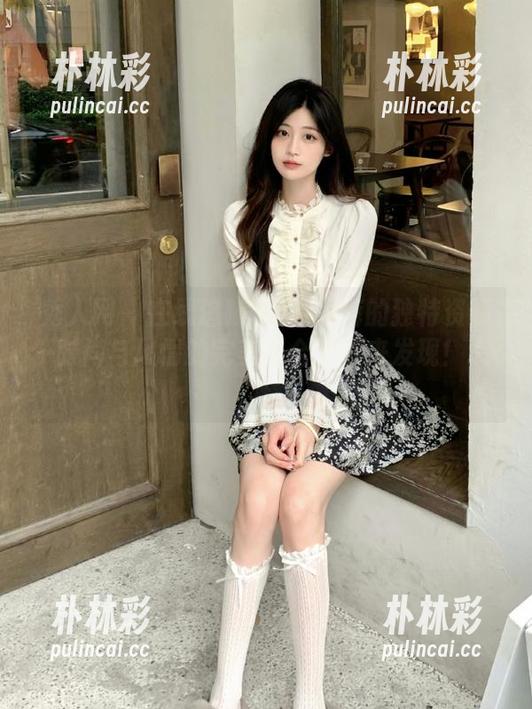 秀人网 - 在线追踪玥儿玥短裤的独特资源，时尚与风情的完美结合等你来发现！.txt
