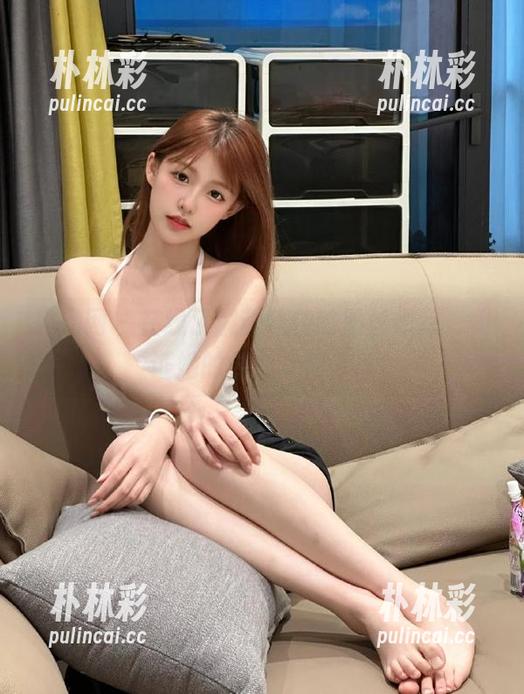 秀人网 - 在线了解甜佳佳的黑丝作品，见证她的创作之旅.txt