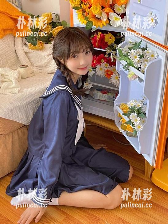 秀人网 - 感受白白Alina姐姐的艺术世界，众多写真照片绽放出无限创意与灵动.txt