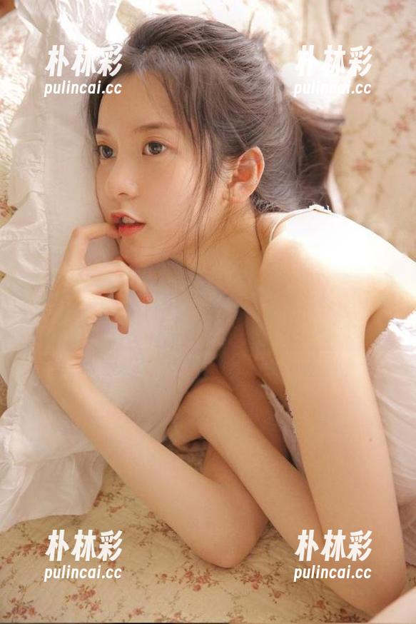 秀人网 - 最新作品揭晓：白笑笑内衣写真传达的不只是性感.txt