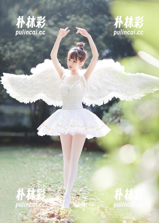秀人网 - 美昕Yumi水手服写真作品分享，带你领略时尚与青春的完美结合.txt