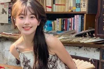 秀人网 – 披上吊带，揭开魅力面纱！葛征的写真图集快来欣赏.txt