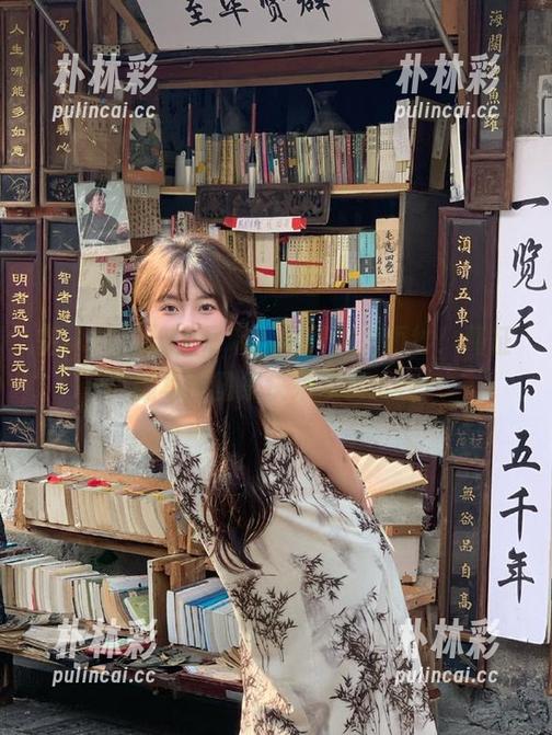 秀人网 - 披上吊带，揭开魅力面纱！葛征的写真图集快来欣赏.txt