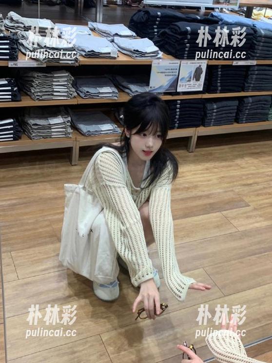 秀人网 - 完美呈现：谢忱倬纯白艺术写真合集，高清让每一细节尽收眼底.txt