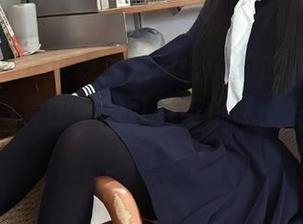 秀人网 – 走进雯大王susie的世界，分享她双马尾套图中的可爱与优雅，尽情欣赏！.txt