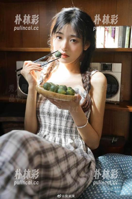秀人网 - 办公室风情尽在韩珊珊的写真作品中，下载开启你的职场新视觉，别再犹豫！.txt