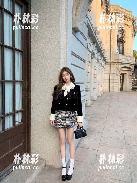 秀人网 - 校园写真大赏：龙女宝宝化身搞笑女神，作品秒变欢乐源泉！.txt