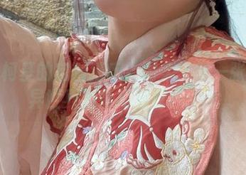 秋和柯基的定制猎魔人图集：每一张都是异世界的奇幻旅行！.txt