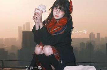 紧急企划 – 不容错过的小恩比基尼写真，免费快速下载，赶快行动吧！.txt