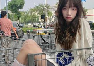 紧急企划 – 为你揭晓：龙崎聆音白色写真与照片背后的故事与灵感.txt
