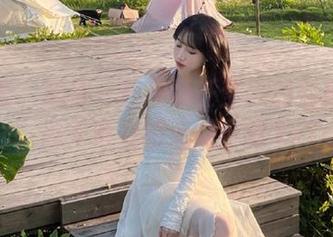 美媛馆 – 邀你一起观看任莹樱的自拍作品，感受青春的无限可能.txt