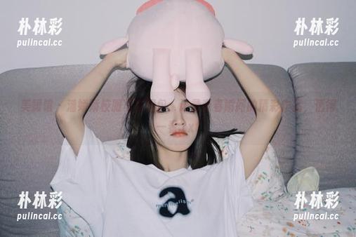 美媛馆 - 潘娇娇校服写真图包：记录青春瞬间的精彩作品，值得一看.txt