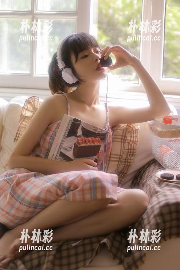 美媛馆 - 黄乐然水手服主题写真，让你在线欣赏最美的清新气息和风格.txt