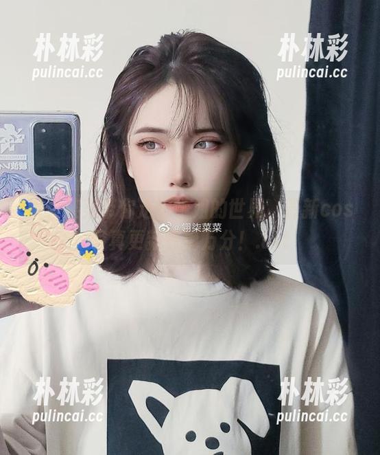 翎柒菜菜 翎柒菜菜带你走进学姐的世界,最新cos写真更新惊艳万分!.txt