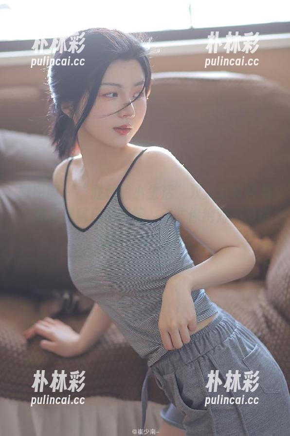 微密圈 - “胜利的小生活”双人写真合集：图册揭秘日常搞笑，那些你绝对不想错过的瞬间！.txt