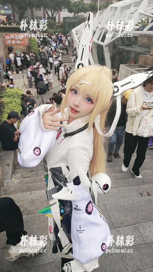 探索花铃Hana的图包：精选PA15游戏时光精彩瞬间.txt