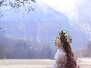 私房写真合集：苏嫣嫣阿姨以修女形象展现优雅与灵性的图集.txt