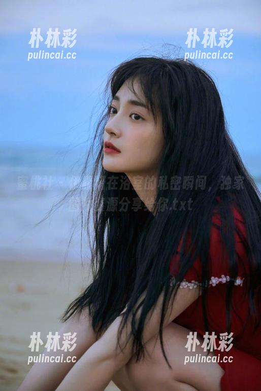 蜜桃社 - 伊素妍在浴室的私密瞬间，独家图片资源分享给你.txt