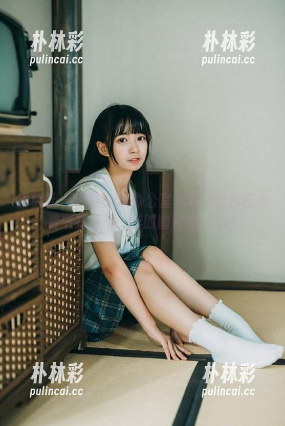 蜜桃社 - 木楠Nan办公室写真：让你在免费中找到不一样的幽默感！.txt