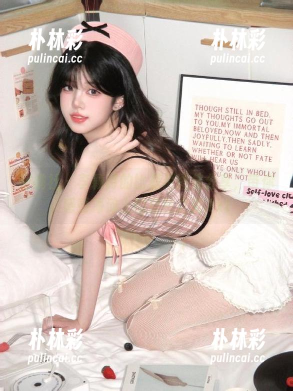 蜜桃社 - 李颖诗的比基尼图集分享，带你感受海滩上的自然之美.txt