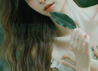 蜜桃社 – 最新真希妹妹写真原图集，捕捉每一个动人的瞬间.txt