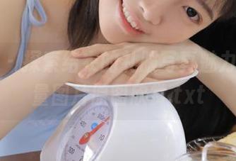 蜜桃社 – 探索结衣的礼服写真魅力，高质量图片原图欣赏.txt