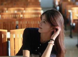 蜜桃社 – 不止是一袭婚纱，美绪的写真集原图为你开启俏皮婚礼新视角！.txt