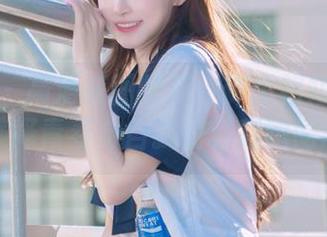 蜜桃社 – 高清美图特辑：许思铭短裤写真，演绎青春与自我的精彩瞬间.txt