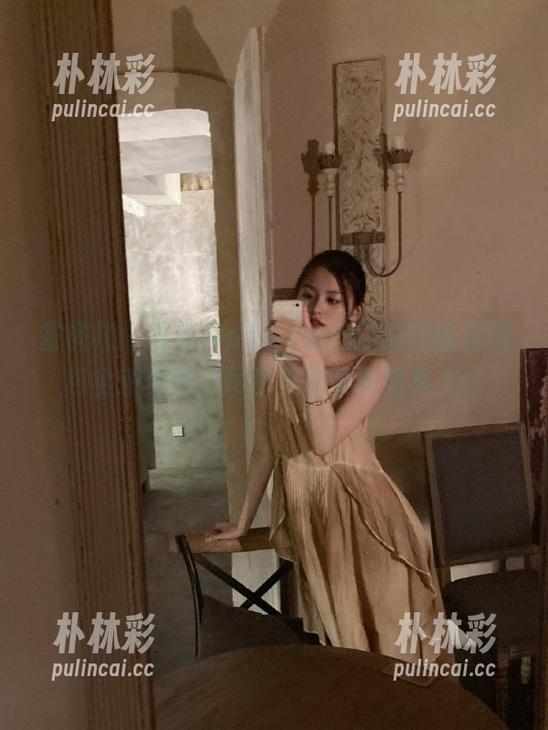蜜桃社 - 静香Mandy精心打造的镂空图包全新更新，尽享美丽写真盛宴.txt