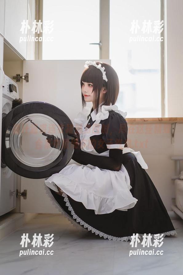蜜汁猫裘连衣裙魅力四射，尽在这些精致合集中展现你的女子气息.txt
