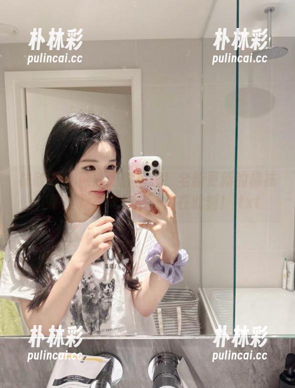 袜啵啵 - 熊熊为你呈现！全新更新的棉袜（踩脏）写真作品，尽在此刻！.txt