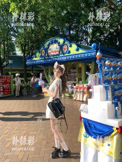 袜啵啵 - 探索瑶瑶最新死库水写真，美图背后的秘密尽在其中！.txt