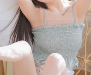 袜啵啵 – 青春再现！苏苏校服写真合集，网盘直达下载链接，让你一网打尽！.txt