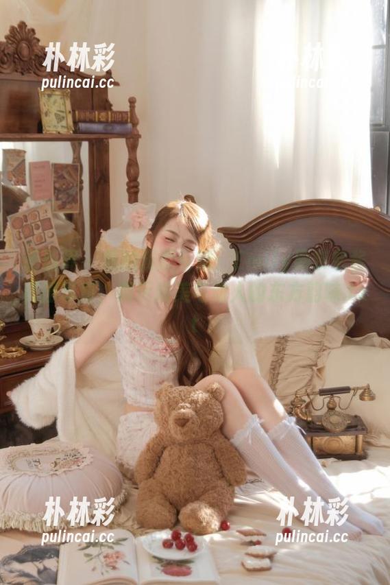 语画界 - 私拍资源专辑：Emily顾奈奈酱和服写真，展示唯美与动人的东方韵味.txt