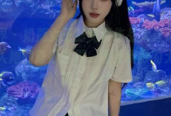 语画界 – 奶瓶女王的免费作品大放送，带你进入她的奇妙世界，感受摄影的无限可能！.txt