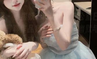 语画界 – 小蛮妖Yummy的办公室日记：自嘲式写真作品集，为你提供幽默与灵感的资源分享！.txt