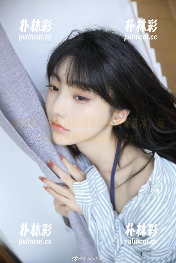 语画界 - 在线体验林星阑的美足艺术，每一张图片都充满魅力！.txt