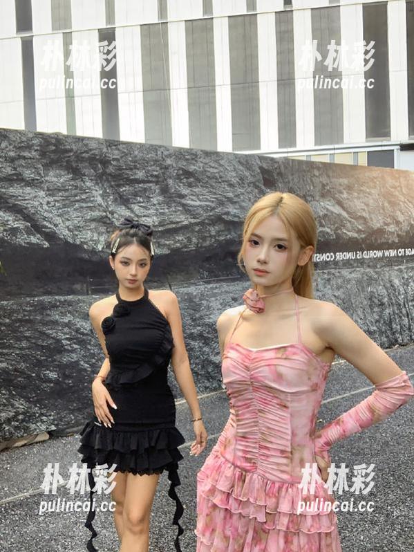 语画界 - 程程程的纯白写真：美图中的诗意，带你走进梦幻般的世界！.txt
