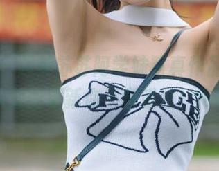 语画界 – 超美苏苏阿学妹写真作品，今天的美图更新你不容错过！.txt