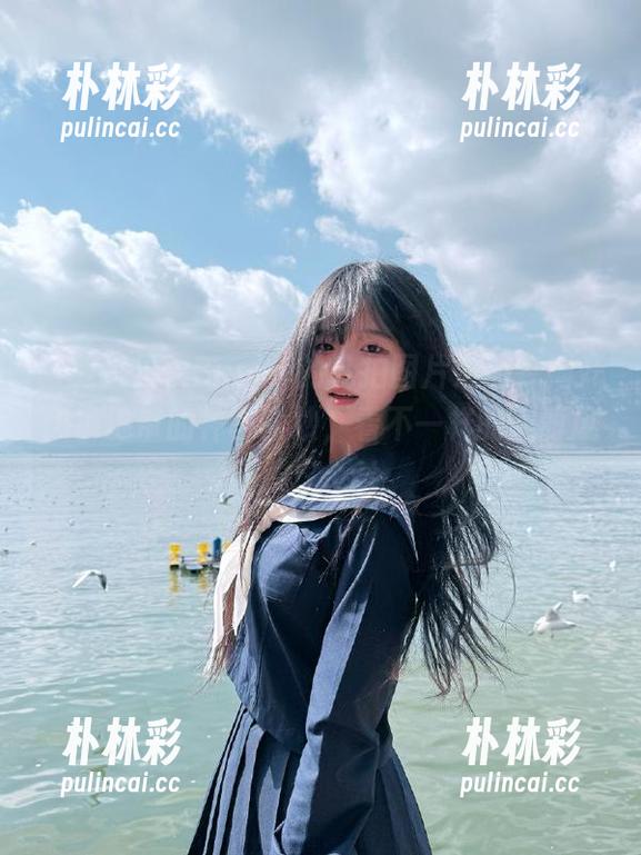 跟随贝贝琪Becky的私拍图片之旅，揭开热裤地带的神秘面纱，看不一样的美丽风景！.txt