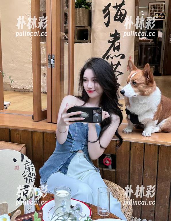 微密圈 - 迷人的五姨太的私房旅拍合集：记录旅途中的每一次心动与邂逅.txt