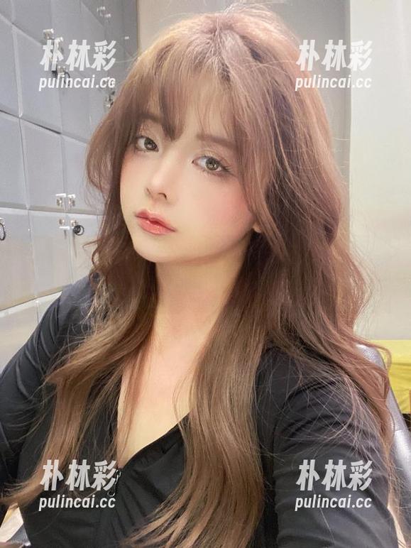 阿寨寨的毛衣写真美图之旅，完美壁纸灵感等你来拿.txt
