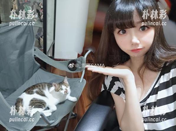 趣味多多的雪琪SAMA自拍合集，带你欣赏她的美图之旅.txt
