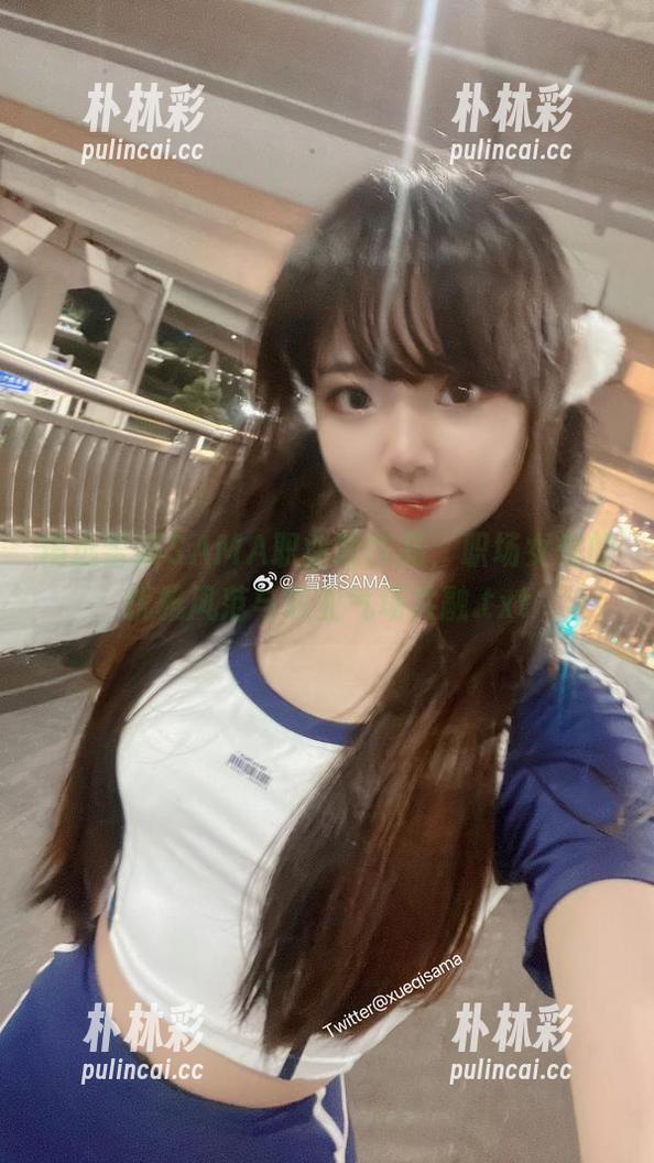 精选雪琪SAMA职业装作品，职场女性的优雅风范与职业气场共融.txt