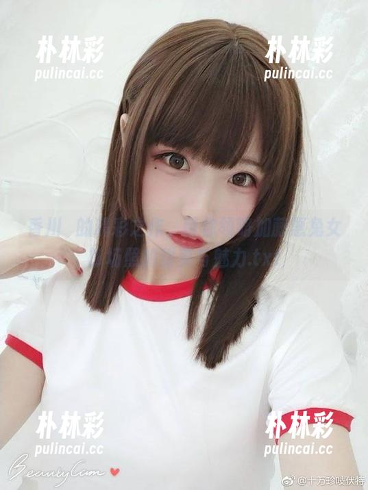 香川澪的精彩之作，带你领略加藤惠兔女郎场照的甜美与魅力.txt
