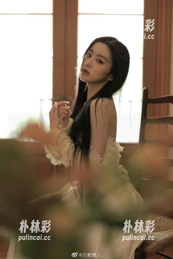 魅妍社 - 小尤奈修女写真高清分享，揭开她神秘面纱的瞬间.txt