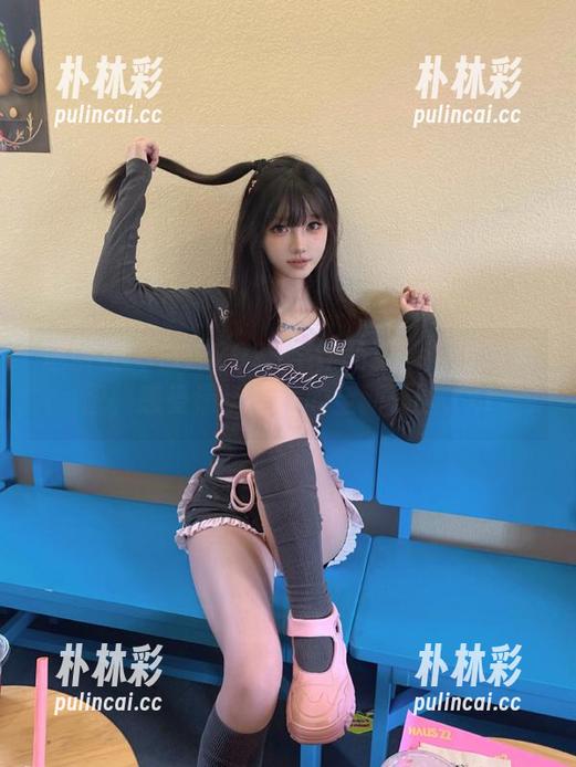 魅妍社 - 白沫2023年作品更新：透明美图，感受清透之美的全新体验.txt